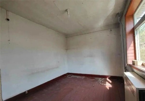 简配资 有钱人在收购“老旧小区顶楼”！这可不是在瞎买，背后暗藏商机