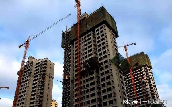 佳禾资本 老房继承陷死局 空置危房成烫手山芋